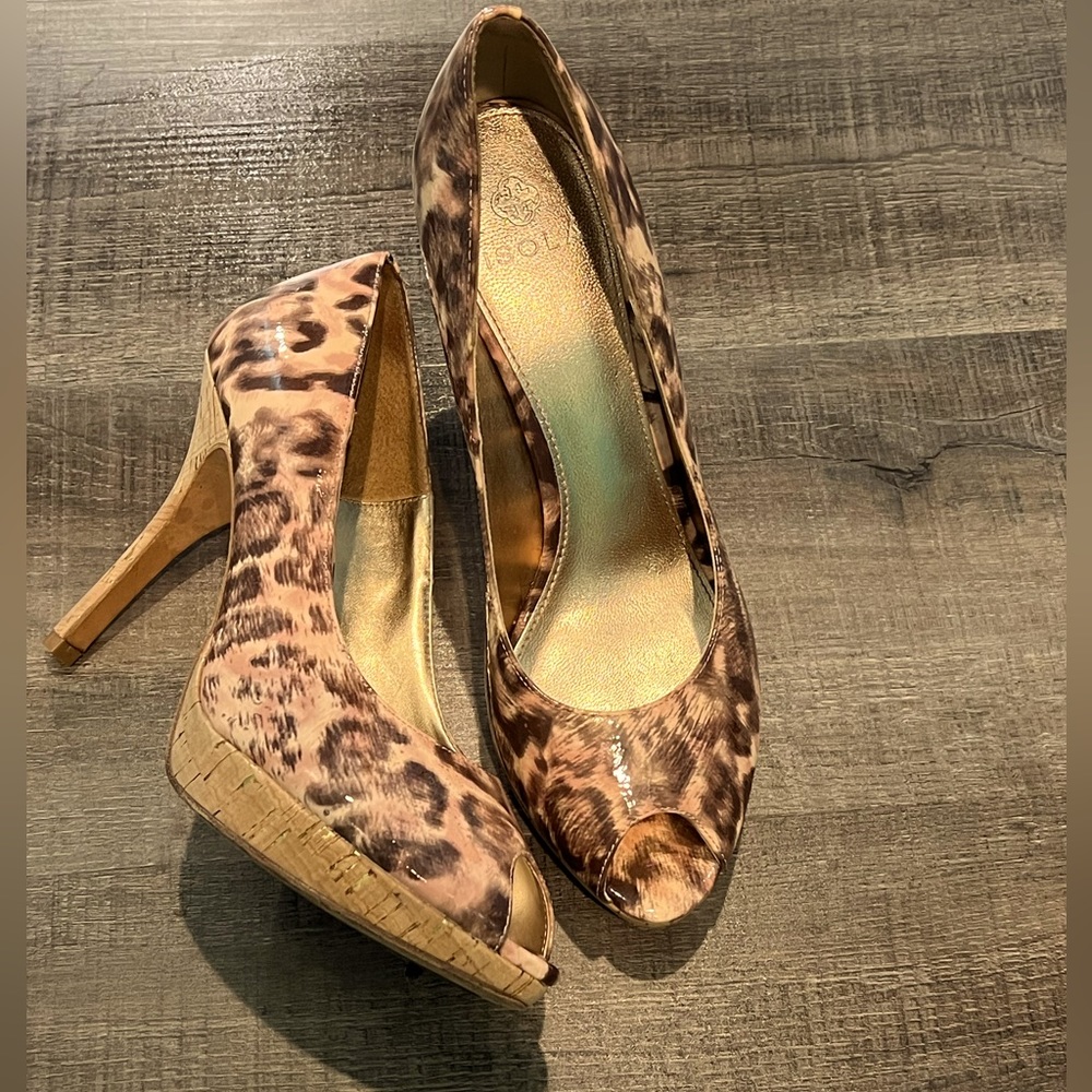 Leopard print Isola Heels for Women